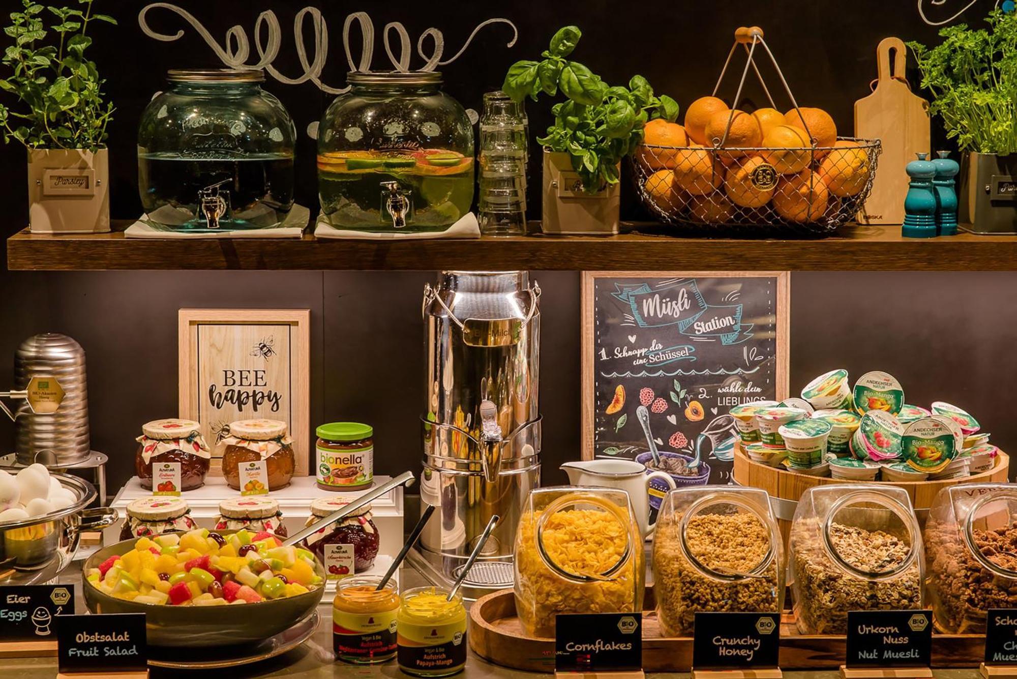Motel One Hamburg Airport Екстер'єр фото