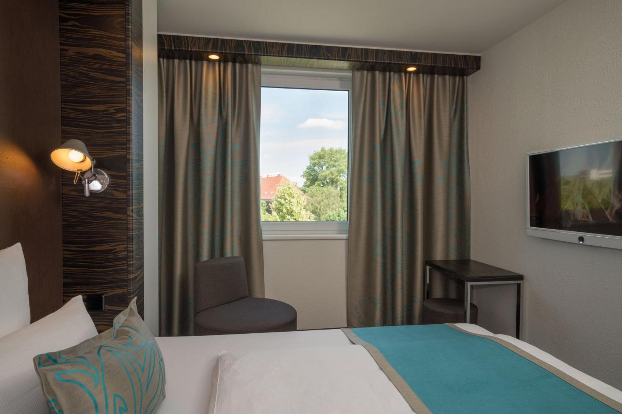 Motel One Hamburg Airport Екстер'єр фото