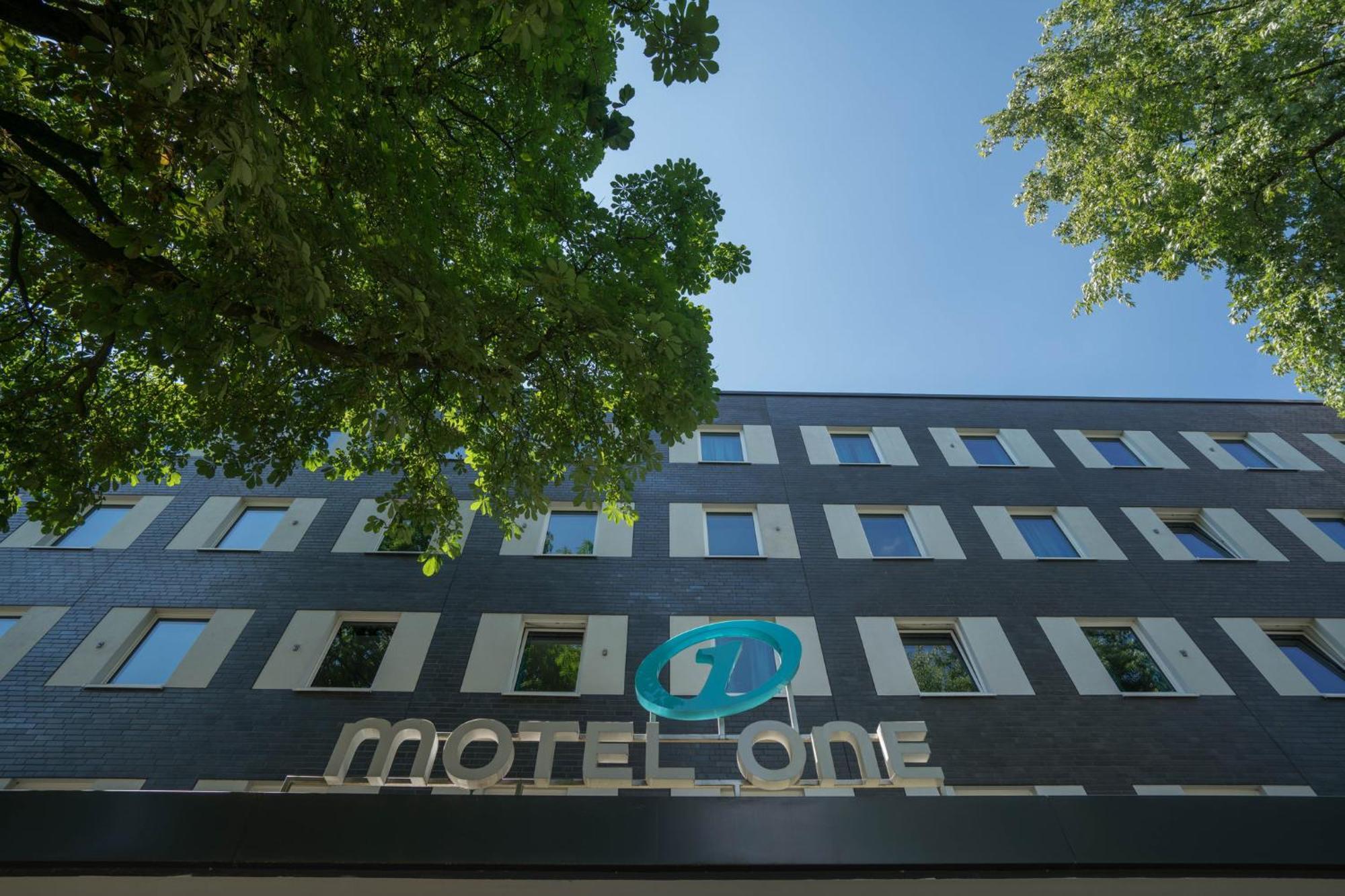 Motel One Hamburg Airport Екстер'єр фото