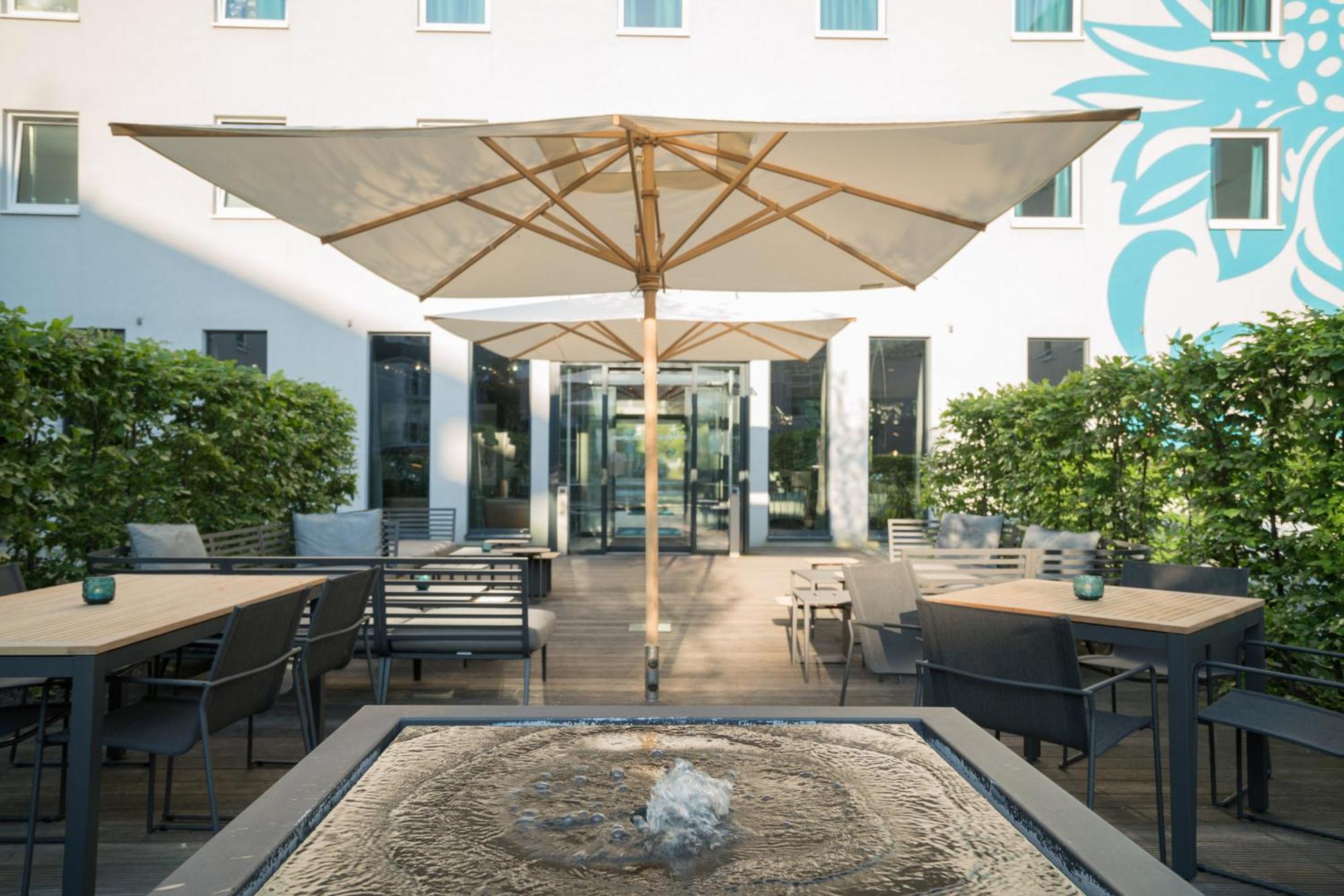 Motel One Hamburg Airport Екстер'єр фото